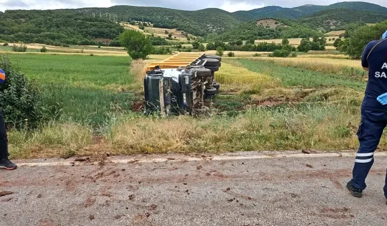 Tokat&apos;ta Trafik Kazası: Bir Kişi Hayatını Kaybetti
